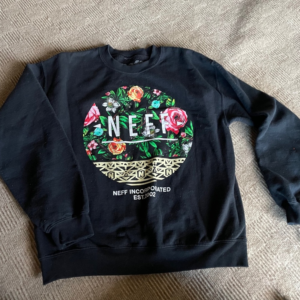 Neff floral medium crewneck